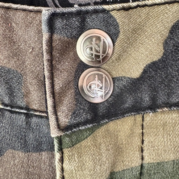 CHOR DISTRESSED Camouflage Flare leg Women Jeans SIZE 11 - Picture 3 of 6